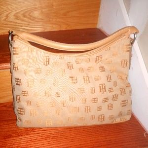 NWT! TOMMY HILFIGER BEIGE BAG